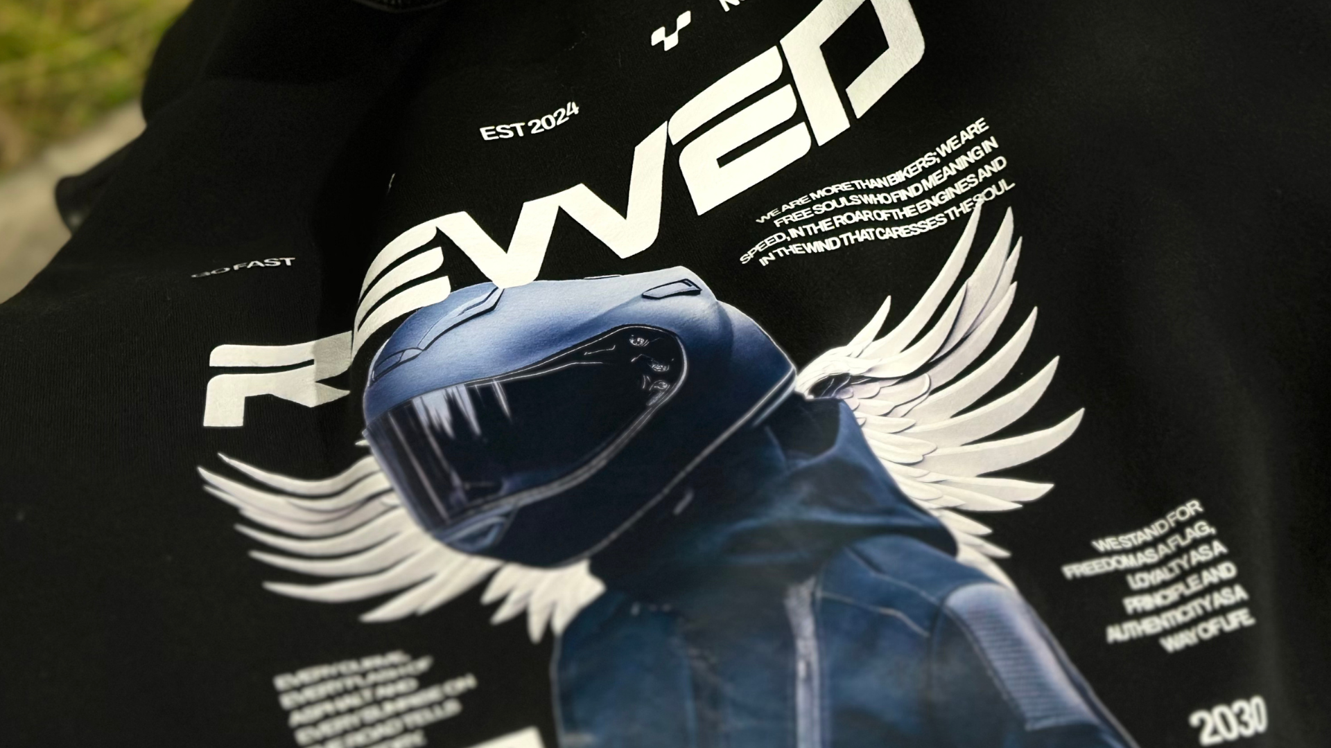 Moda biker: ¿vale la pena comprar por hype o por esencia?